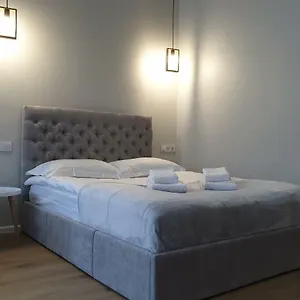 https://apartment-scandinavian-loft.hotelslviv.net